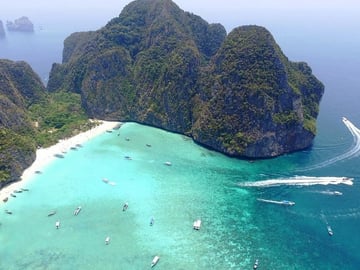 Banana Beach Day Trip – Your Everyday Escape