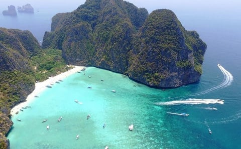 Banana Beach Day Trip – Your Everyday Escape