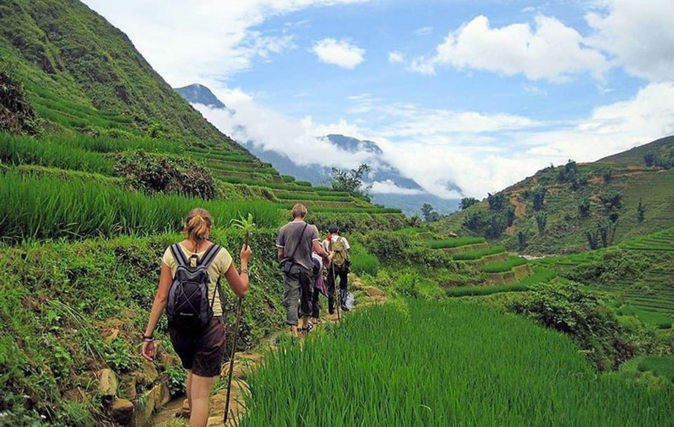 Sapa Trekking Tour from Hanoi with Homestay and Hotel Stays