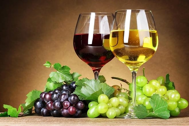 Madeira Wine Tastings , Vineyards and Skywalk, Full day tour in 4x4 Open Roof 