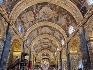 Private Cultural Walking Tour of Valletta's Historic Sites