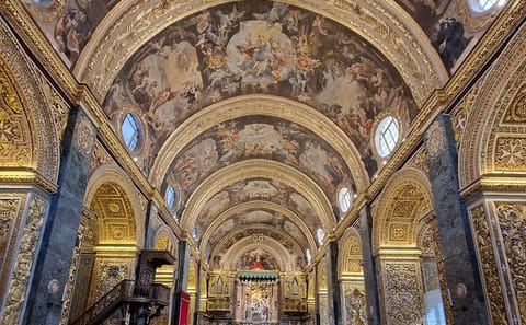 Private Cultural Walking Tour of Valletta's Historic Sites