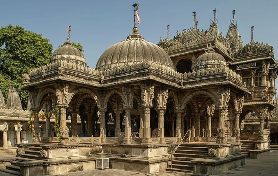 Gujarat Temples and Wildlife 9-Day Tour from Ahmedabad