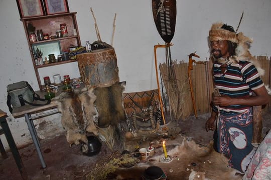 ZULU ORACLE & HERBALIST EXPERIENCE