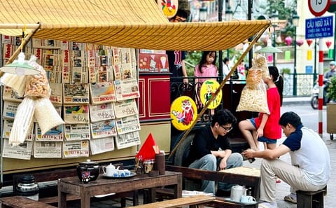 Cycling Tour of West Lake: Pagodas and Sunset Views in Hanoi