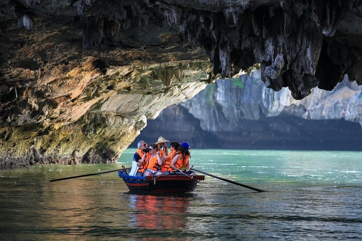 Halong Heritage Luxury Day Cruise From Hanoi by Express Bus