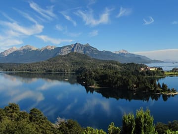 Private Sightseeing Tour of San Carlos de Bariloche with Lunch