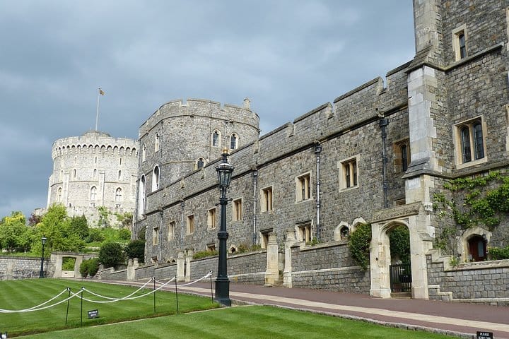 Windsor Castle & Hampton Court Palace, Private Tour Including entry pass 8