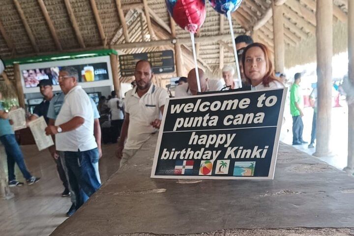 Private Sedan roundtrip- Puntacana airport to bávaro & Puntacana