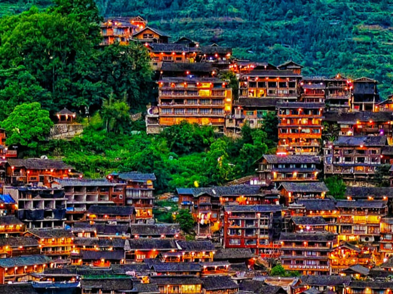 Guizhou & West Hunan 4-Day Private Tour: Fanjingshan, Miao Village & Fenghuang