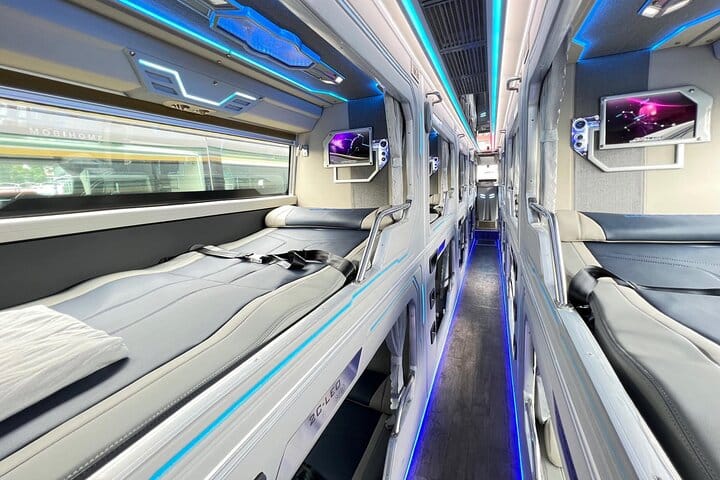 Sapa Trekking 2 Days Tour with Overnight in Hotel By Cabin Bus