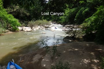 Advanced White Water Kayaking Tour on Mae Wang River