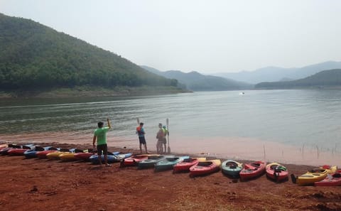 Kayaking or SUP Experience at Sirilanna Lake, Chiang Mai