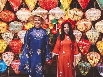 Hoi An Lantern Shop and River Boat Photoshoot Experience