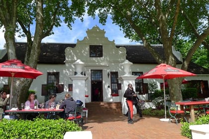 Private Tour of 3 Top Winelands with Wine Tasting from Cape Town