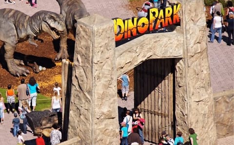 Kemer Dinopark Family Tour with Hotel Transfer in Göynük