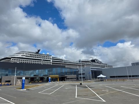 Private Transfer from Keflavik Airport to Reykjavik city, photo 5