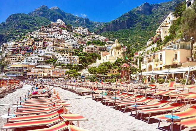 8 Hours Private Tour to Naples, Amalfi and Salerno