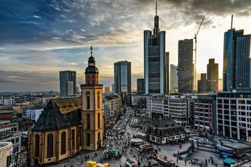 Private 10-Hour Cultural Tour of Frankfurt with Photography