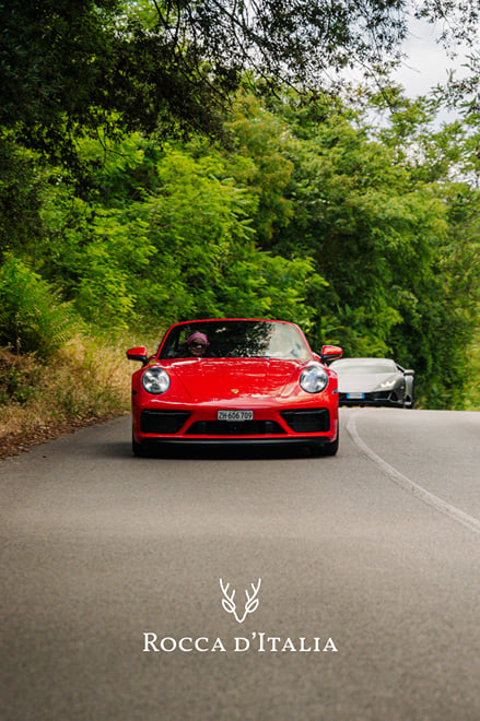 Supercar, Wine Tasting & Castello di Brolio Experience - Photo 19