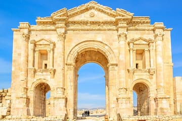 Private Day Trip to Jerash and Umm Qais from Amman