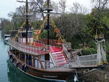 Relaxing Boat Trip along Antalya's Turquoise Coast