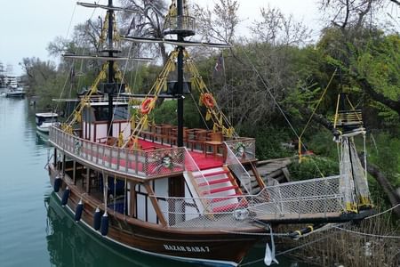Antalya Relaxing Boat A Peaceful Escape on the Turquoise Coast