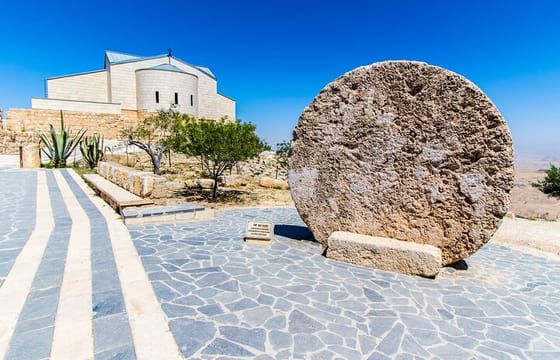 Private Full Day Tour to Jerash, Madaba, and Mount Nebo from Dead Sea