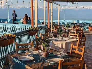 4 Full days in Georgia with private tour, free aiport