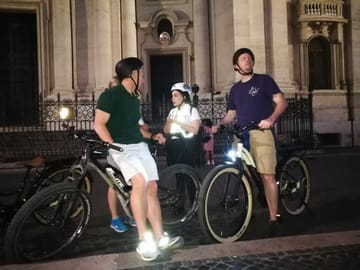 Rome Night Bike Tour: Explore the Pantheon and More