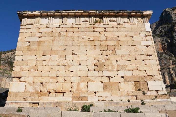 3 Days Private Tour: Delphi & Meteora  3