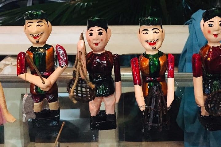 AUTHENTIC VIETNAMESE DINNER AND WATER PUPPET SHOW 3