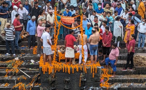 Pashupatinath Temple and Boudha Stupa Cultural Tour in Lalitpur