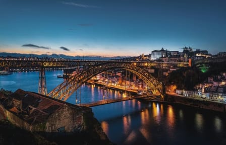 Private Full-Day Cultural Tour of Porto with Photoshoot