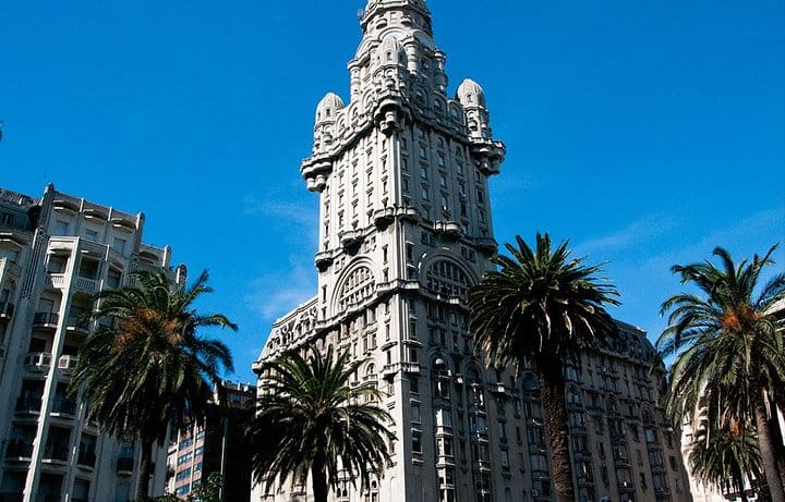 Montevideo Day Trip from Buenos Aires with Lunch and Transfers 3
