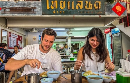 Ancient City of Hariphunchai Top Sights and 6 Mini Food Tour