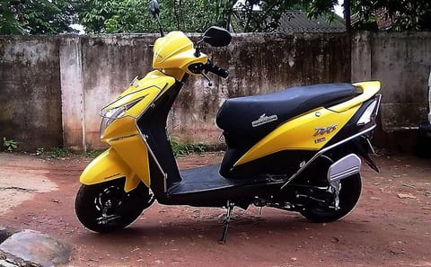Self-Drive Motorbike Tour in Wathuregama, Sri Lanka