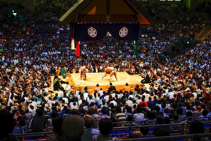 Sumo Tournament Experience in Osaka