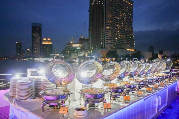 Wonderful Pearl: Evening Dinner Cruise on Chao Phraya River 10