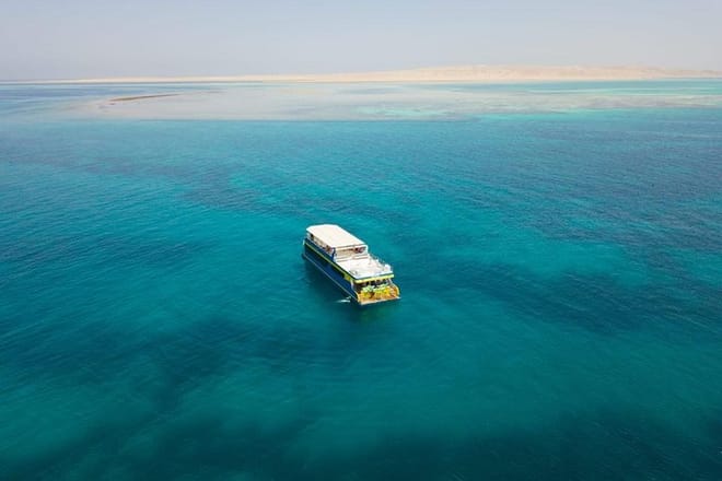 Paradise Conquest Semi Submarine Trip with Snorkeling - Hurghada