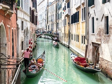 Private 8-Day Arts and Culture Tour of Venice, Milan, and Como