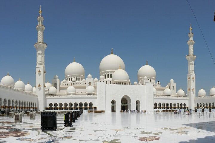 Full Day Abu Dhabi Guided Tour