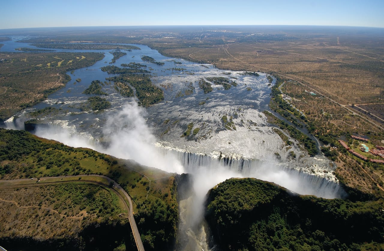 Victoria Falls: Helicopter Flight (25 Minutes Flight) 8