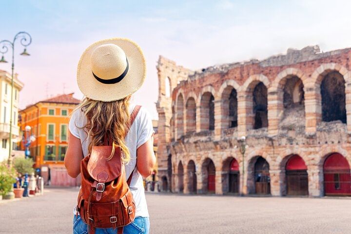 VIP Experience Verona, Mantua and the Mincio River from Verona