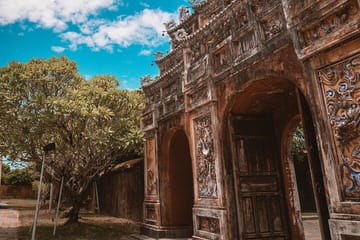 Hue Imperial City Tour: Explore Palaces and Gardens