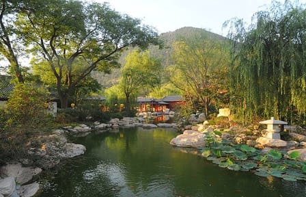 Huaqing Palace Walking Tour in Xi'an, Shaanxi