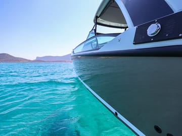 Private Honeymoon Cruise in Mykonos with Snorkeling Stops