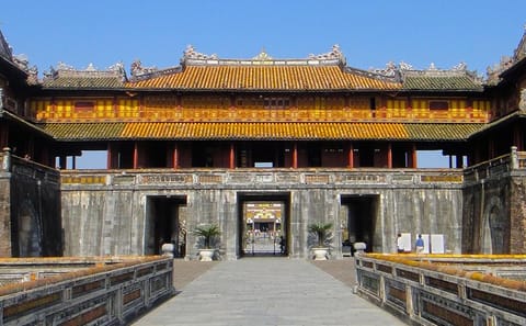 Full-Day Cultural Tour of Hue and Hai Van Pass from Da Nang