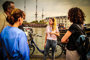 Bike Tour with canal cruise cheese and drinks included in Amsterdam