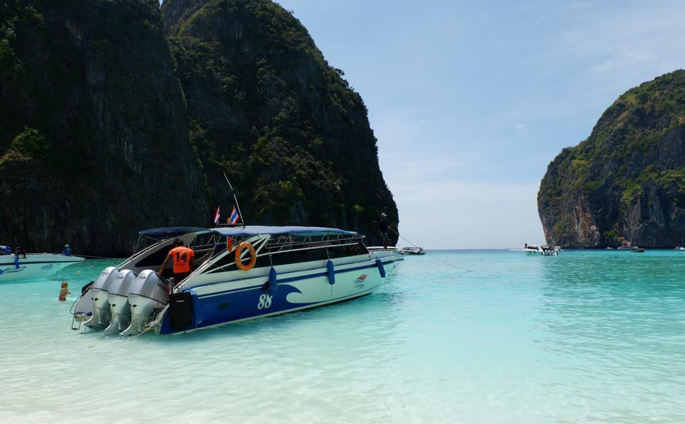 James Bond Island and Khai Island Tour from Phuket